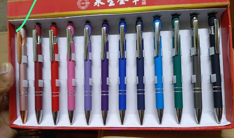 CUSTOMIZED GELL PEN WITH YOUR  NAME 4