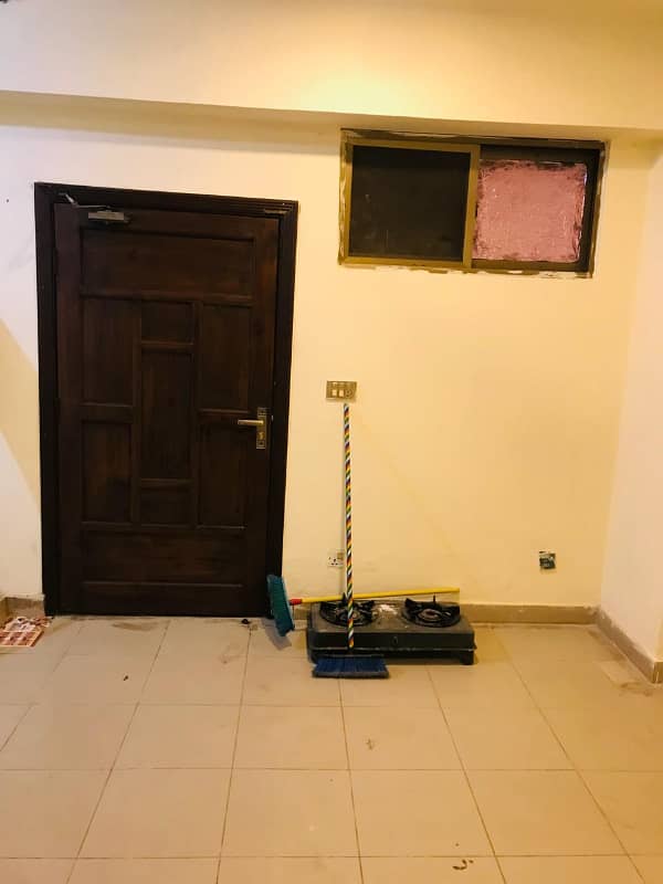 Two Bedroom Flat Available For Rent 4