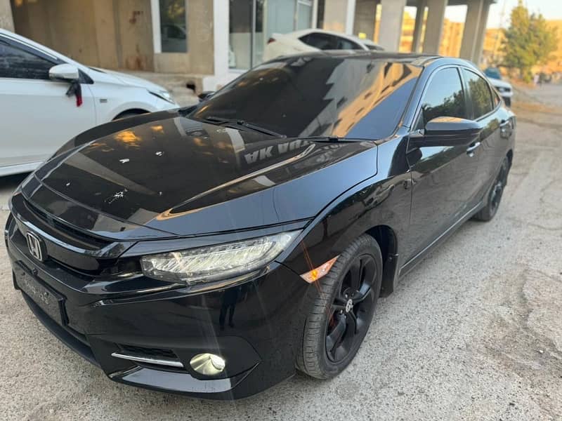 Honda Civic Oriel 2018 3