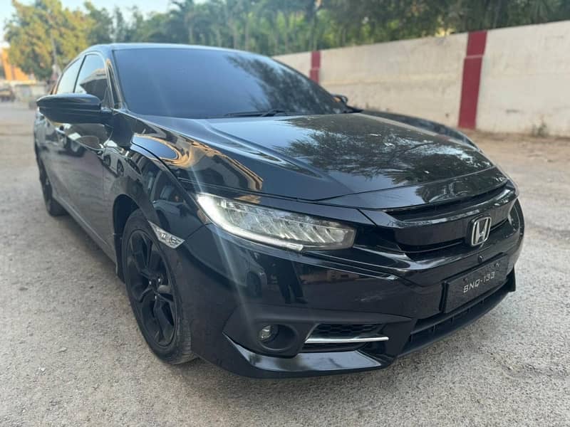 Honda Civic Oriel 2018 10