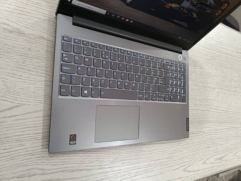 Lenovo Thinkbook 15 core i5 10th gen quadcore 15.6 inch 1080p Numpad 3