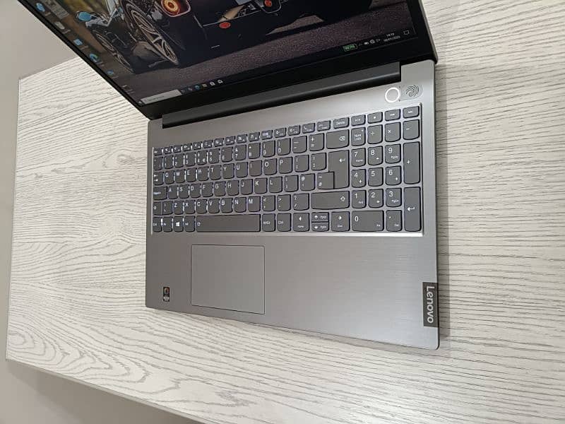 Lenovo Thinkbook 15 core i5 10th gen quadcore 15.6 inch 1080p Numpad 4