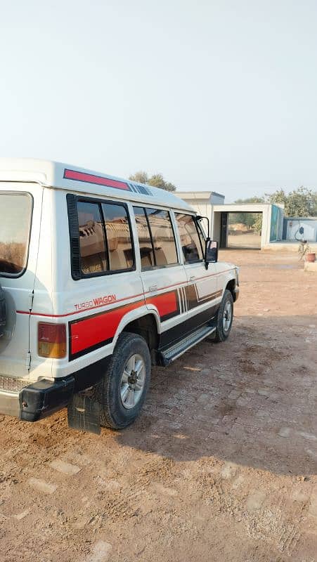 Mitsubishi Pajero 1984 2