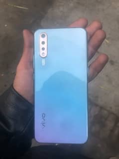 vivo s1 8+256 only contact wattapp 03298284334 urgent sale