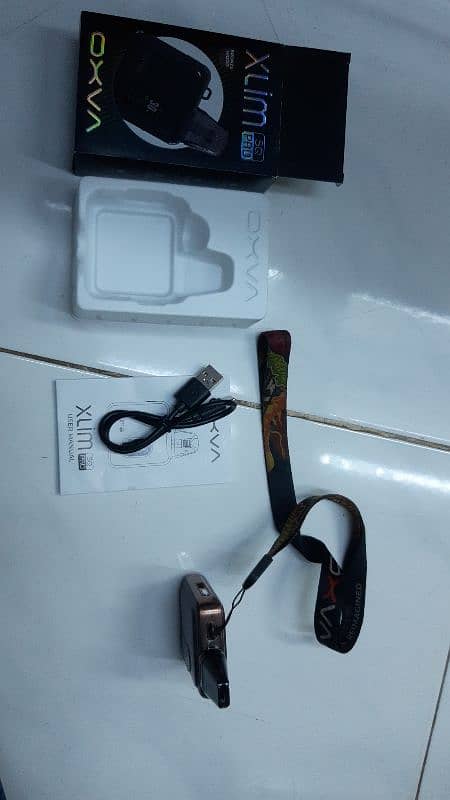 Vape Pod Oxva xlim sq pro  with box and lanyard normal condition hai 5