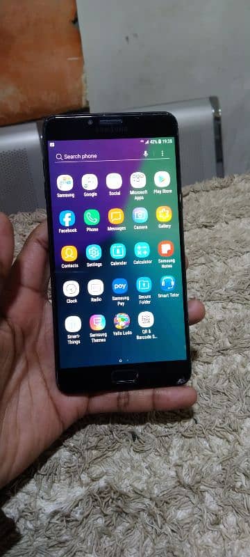 Samsung C9 pro 4/64 PTA approved Good condition & Betry Timng for sale 6