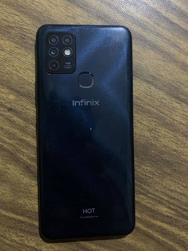 selling my Infinix hot 10 0