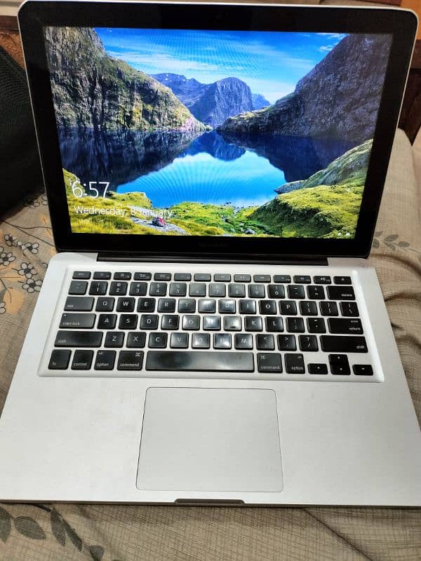 MACBOOK PRO 1