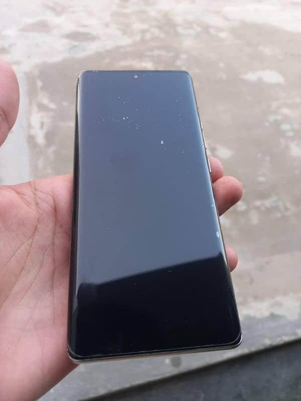 infinix note 40 pro 4