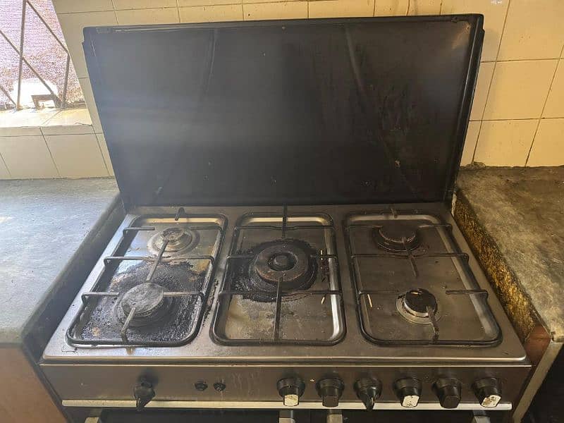 Stove with oven 0