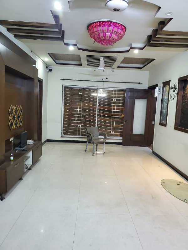 Vip beautiful 10 Marla lower portion is available For Rent in Sabzazar Scheme Lahore 6