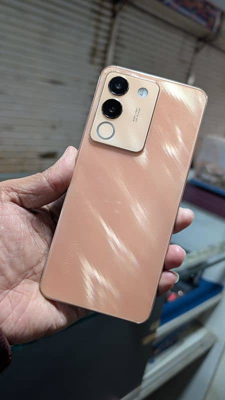 Vivo V29e Rose Gold 1