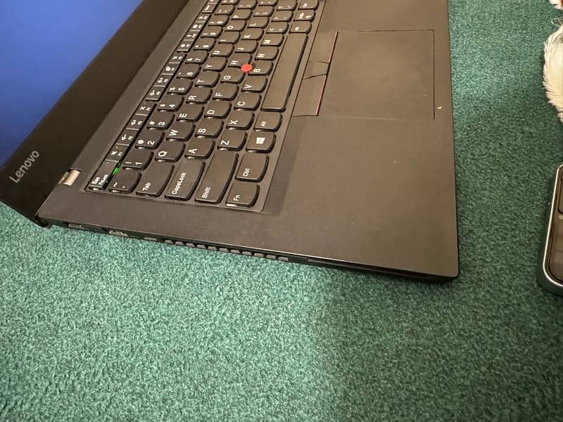 Lenovo T490s Core i5 8th Ram 16 GB SSD 256 GB 1