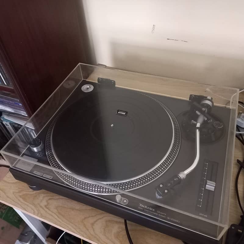 technics 1210 mk2 turntable 4