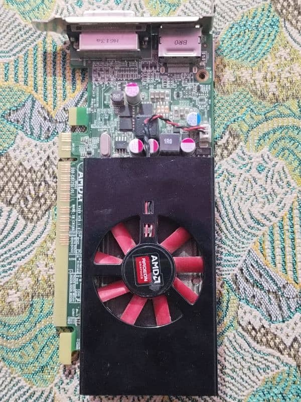 AMD Radeon 4gb Graphic card with cable 0