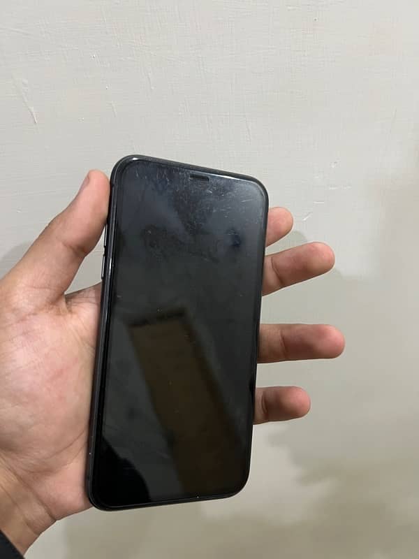 iphone 11 Non PTA 1