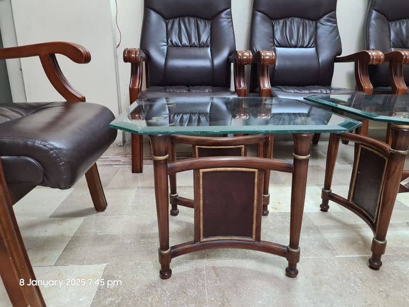 Office chairs Five with Three glass tables 2