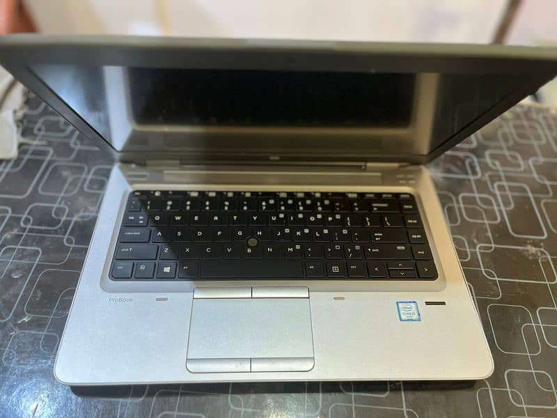 HP laptop 640 G3 1