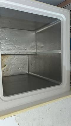 waves Company 2 door large soze freezer