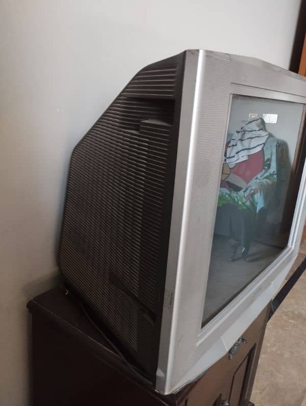 Old T. V & LCD for sale 1