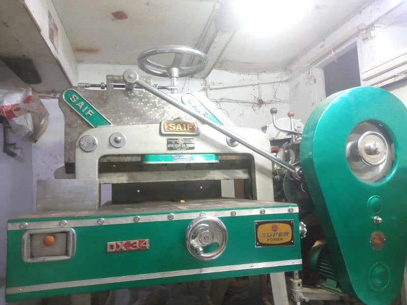 Saif jaffery Paper Cutting machine 34 inch 0