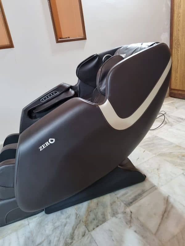 Zero Massage Chair New* 1