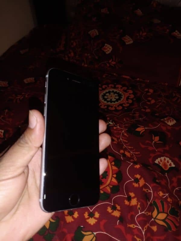 i phone 6 hai Pta aproaved 10/10 1