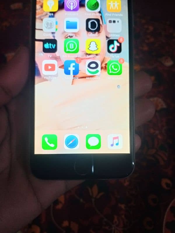 i phone 6 hai Pta aproaved 10/10 3