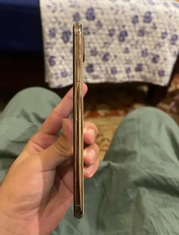 iPhone XS Max Dual PTA Full Box 2