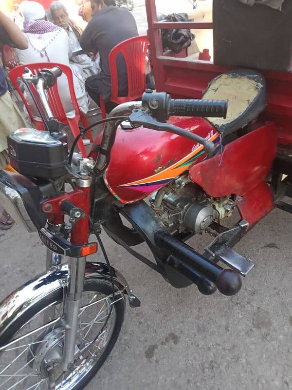 United Loader 100 Cc 4