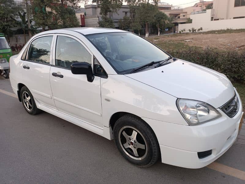 Suzuki Liana 2011 7