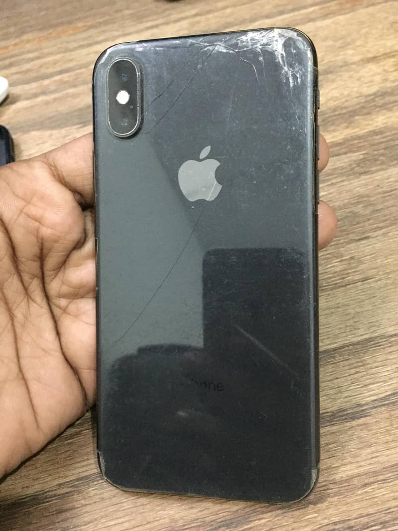 Apple iPhone XS 4