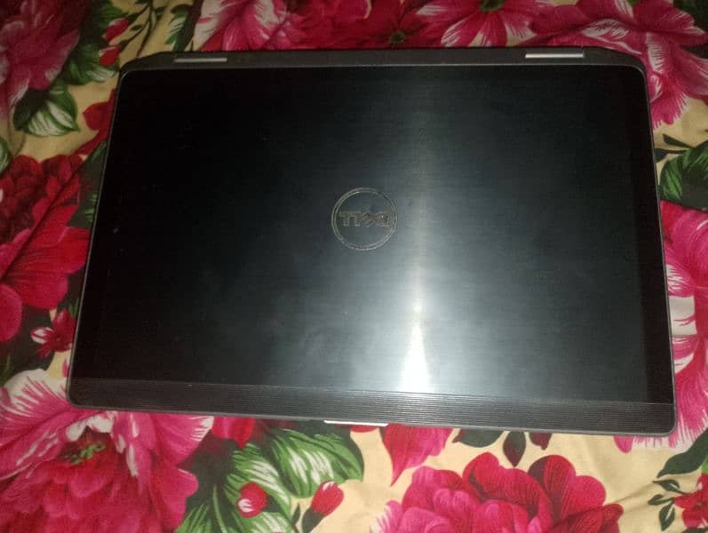 laptop Dell core i7 1