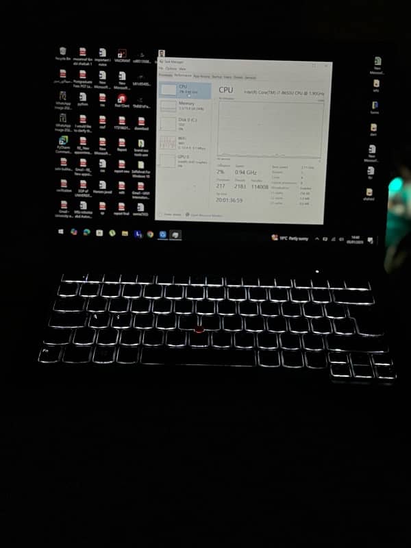 i7 8th Gen x1 carbon 16GB RAM  very slim 2