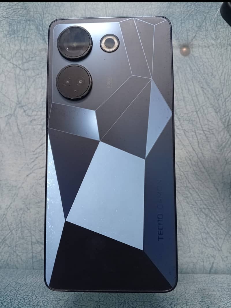 Techno camon 20 pro 1