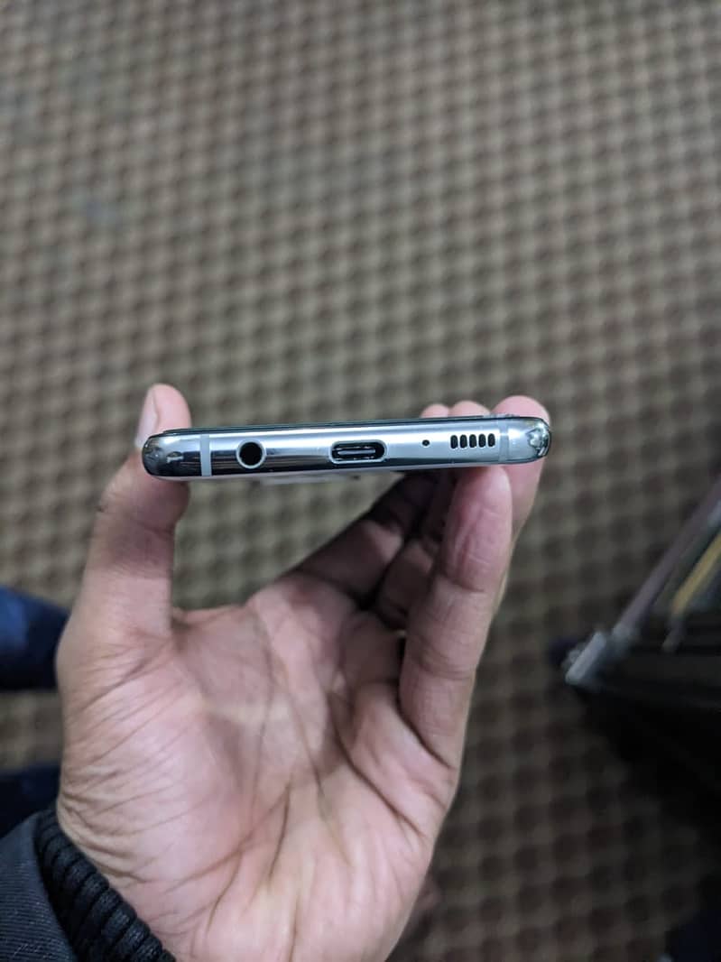 Samsung Galaxy S10e | Excellent Condition | Pubg Beast | Non - PTA 6