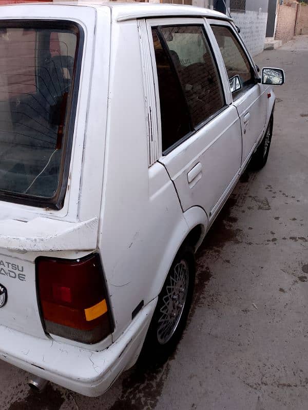 Daihatsu Charade 1986 5