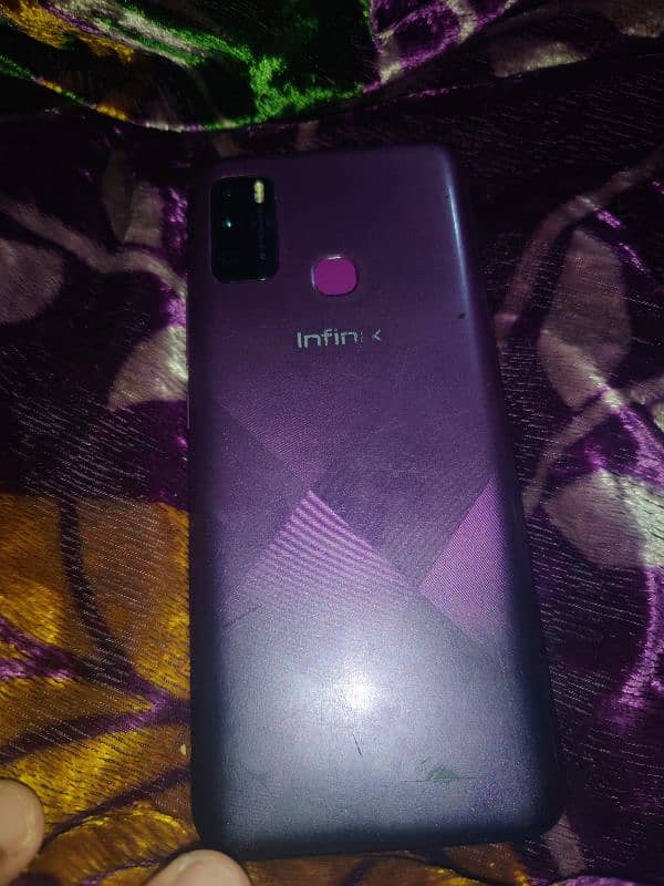 infinix hot 9 play 4/128 8/10 condition 6000 MAH BATTERY 5