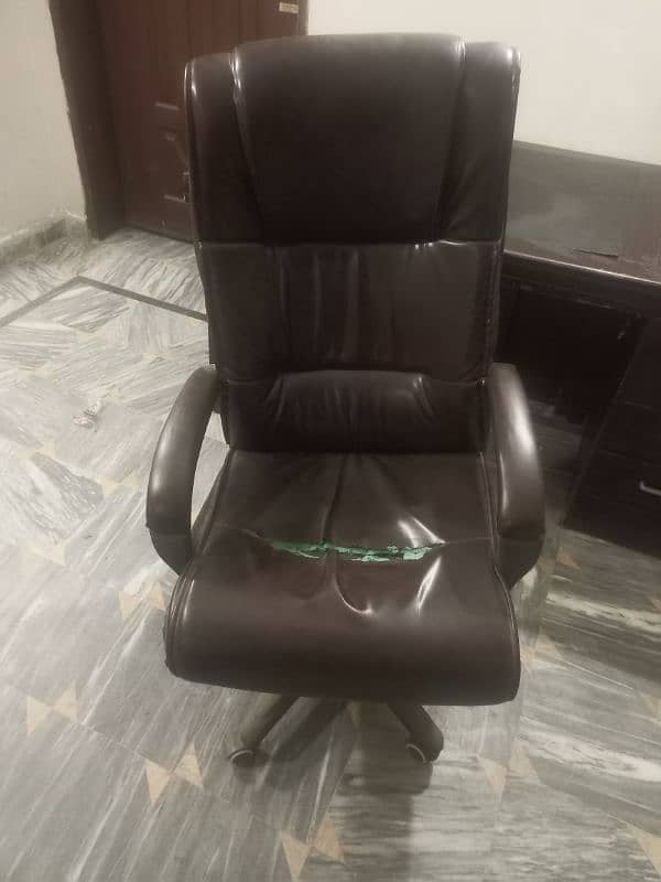 Boss Chair 3