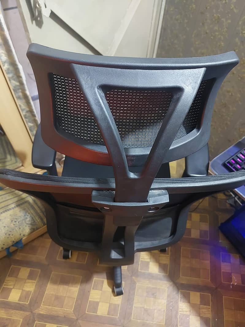 Gaming or Office Chair Ergonomics Style 1