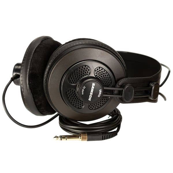 Samson SR850 Studio Headphones 1