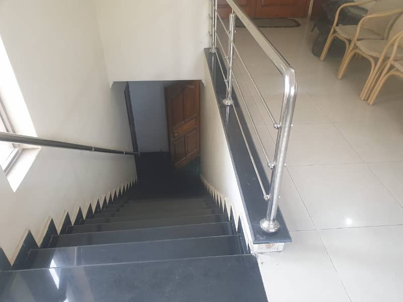 32 Marla Double Unit Commercial House Available For Rent in H Block Gulberg 3 8