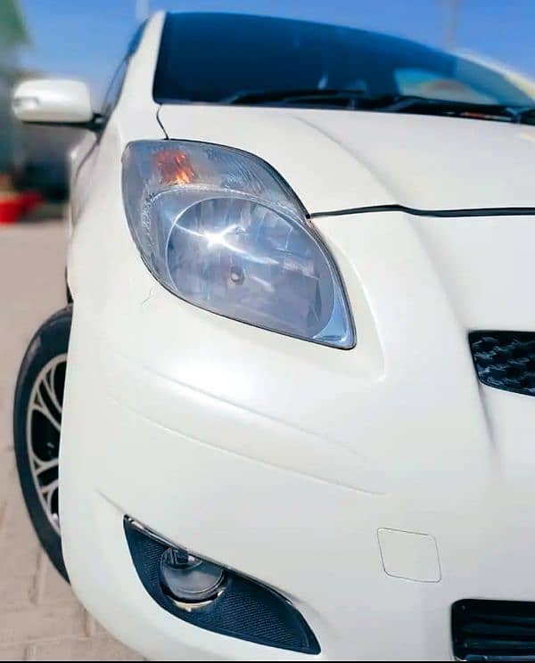 Toyota Vitz 2010 model 1000 Cc urgent sale 4