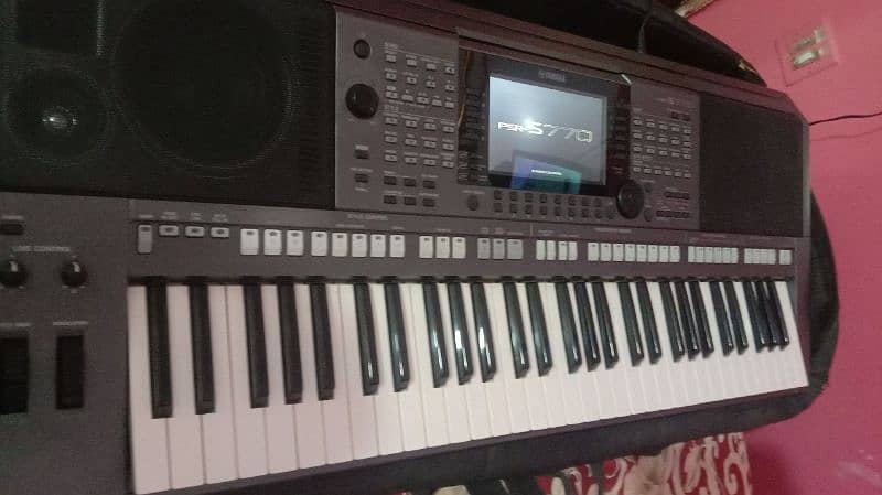 Yamaha Keyboard PSR-S770 2