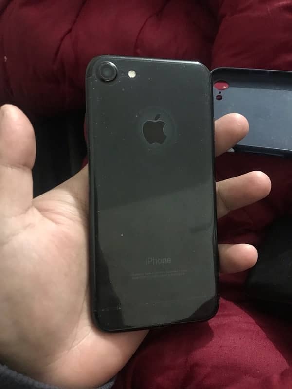 iphone 7 128GB PTA Approved genuine 0