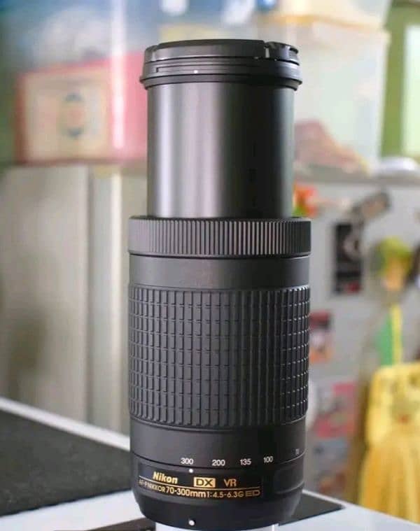 Nikon 70-300mm VR lens | Brand new condition 1