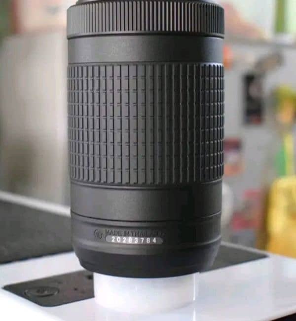 Nikon 70-300mm VR lens | Brand new condition 2