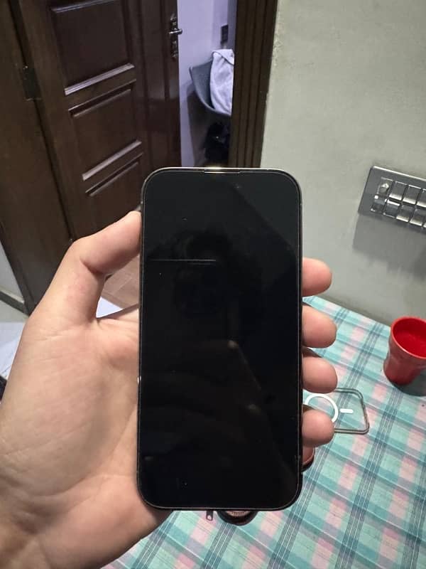 iphone 14 pro Non PTA 2