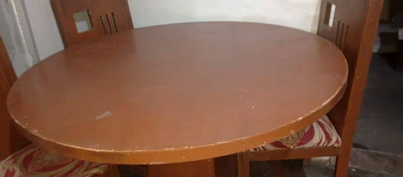 wooden dinning table 0