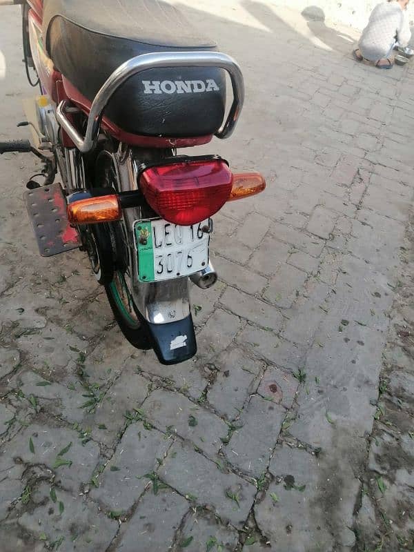 honda cd70.2016 model 7